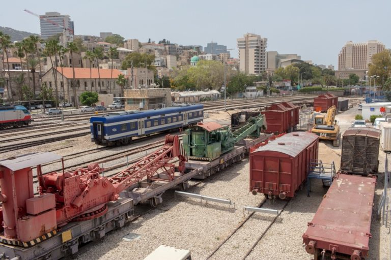 תחנת הרכבת ההיסטורית חיפה מזרח_צלמת אורית סימן טוב (9)